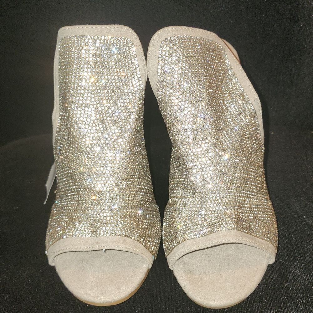 Anne Michelle Mule  